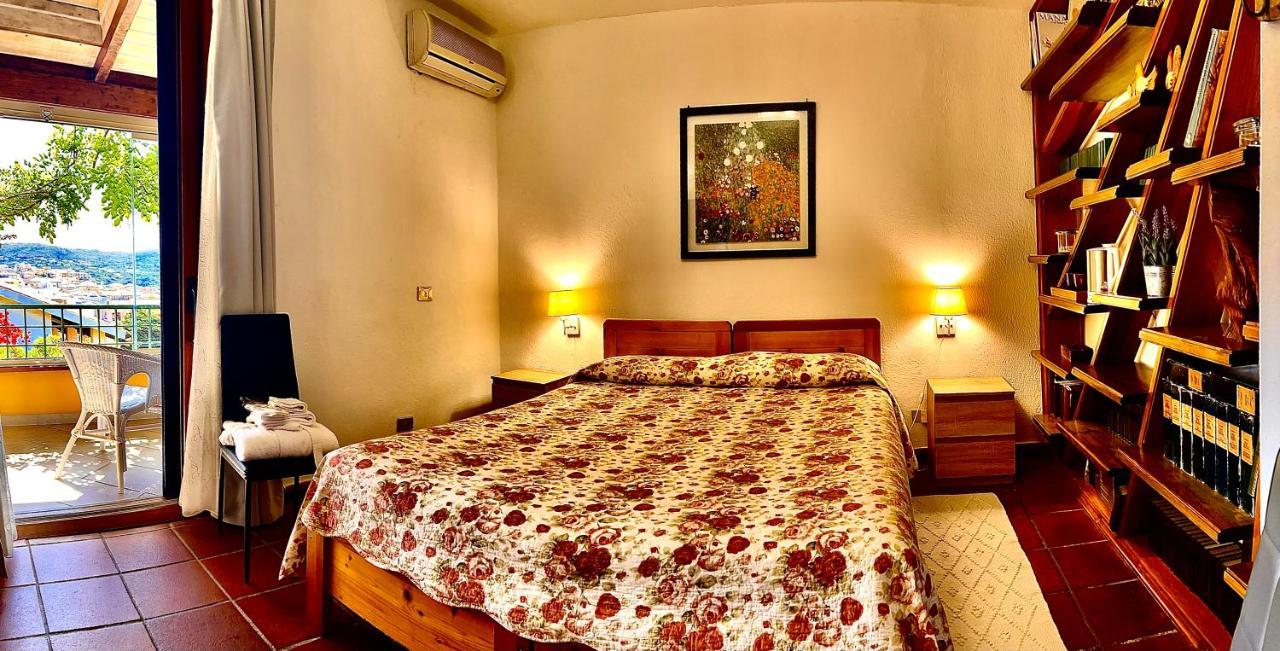 La Chicca Di Francesca Bed & Breakfast Санта Тереза Галура Екстериор снимка