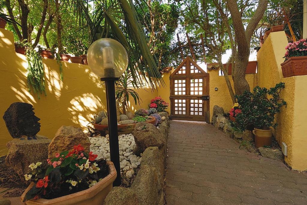 La Chicca Di Francesca Bed & Breakfast Санта Тереза Галура Екстериор снимка