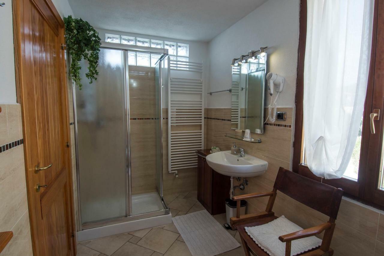 La Chicca Di Francesca Bed & Breakfast Санта Тереза Галура Екстериор снимка